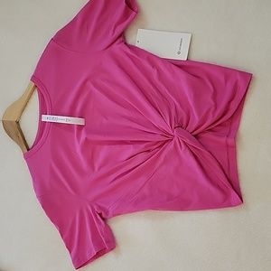 LULULEMON CRESCENT TEE SHORTLEEVE SIZE 4